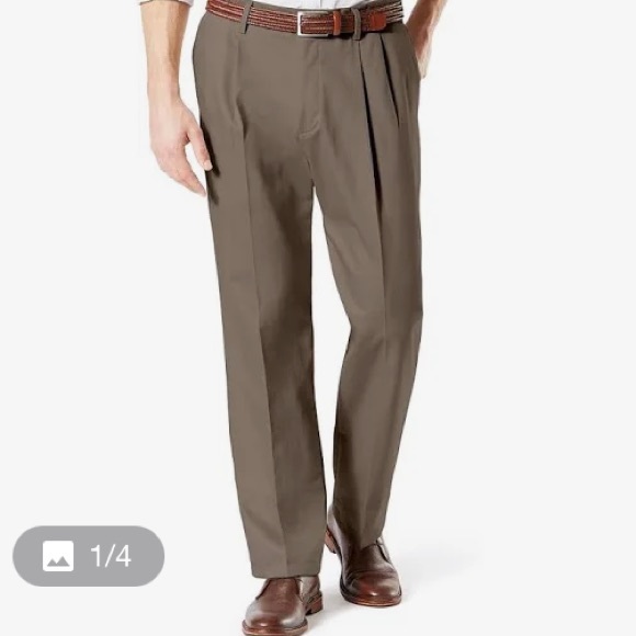 Dockers Other - Dockers signature khaki 46x34 big & tall classic pleat flex comfort shirt grip